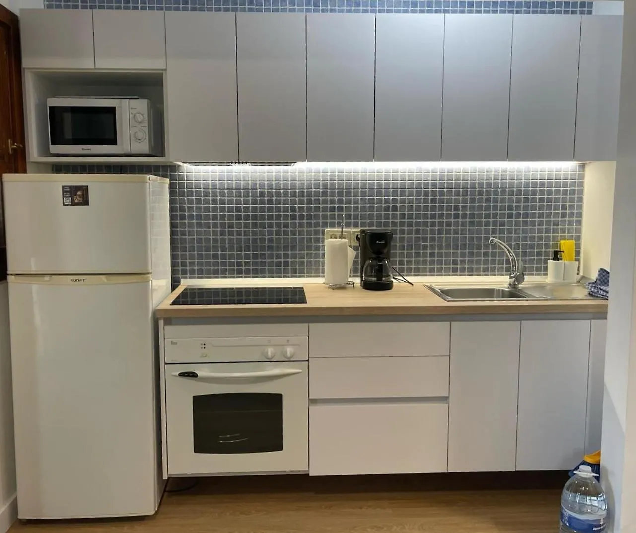 アパート Apartamentos El Paseo プラヤ・デル・イングレス スペイン